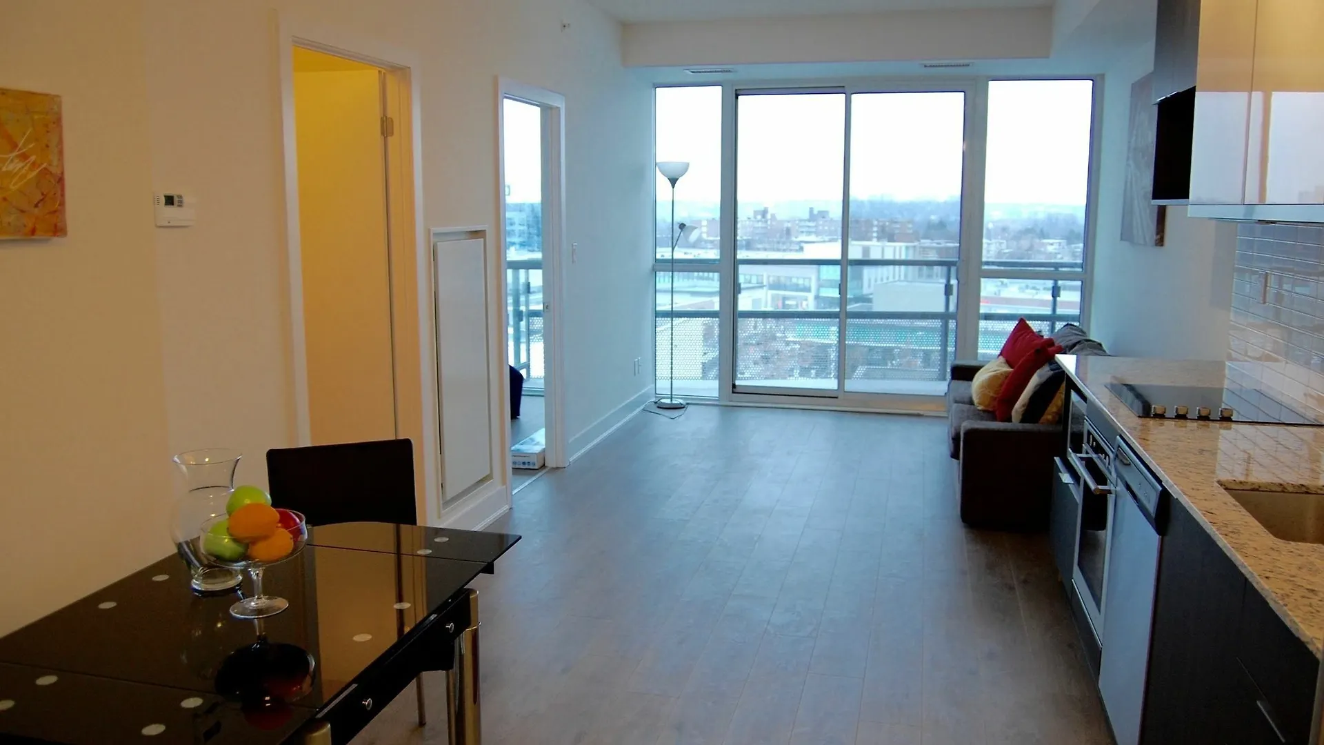 Shops At Don Mills Furnished Apartments Toronto Kanada