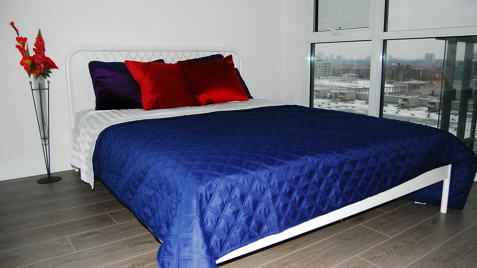 Shops At Don Mills Furnished Apartments Toronto